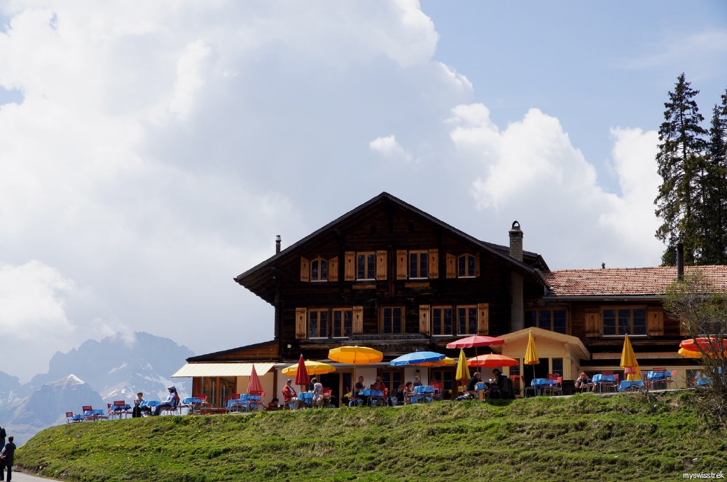 Hotel Oeschinensee - Berghütte bei Kandersteg